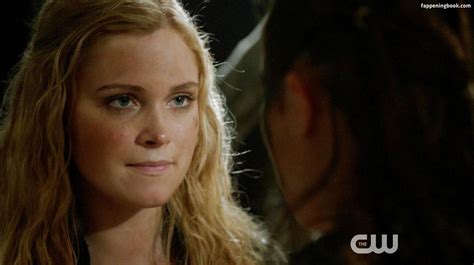 eliza taylor nude|Eliza Taylor The 100 s01e04.